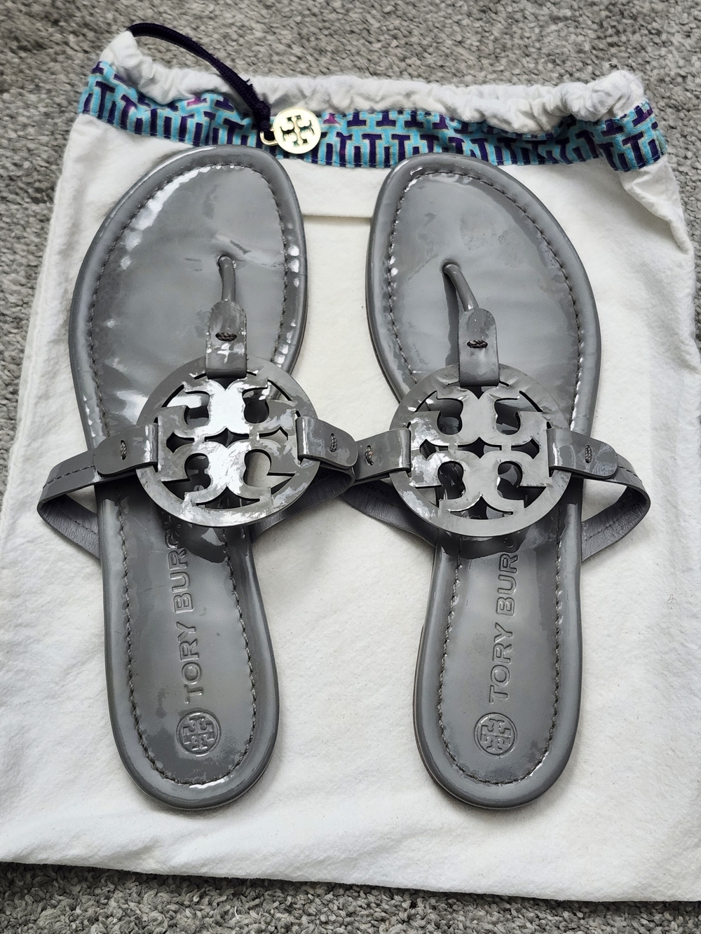 Tory Burch Miller Patent Logo Thong Sandals W/Dustbag